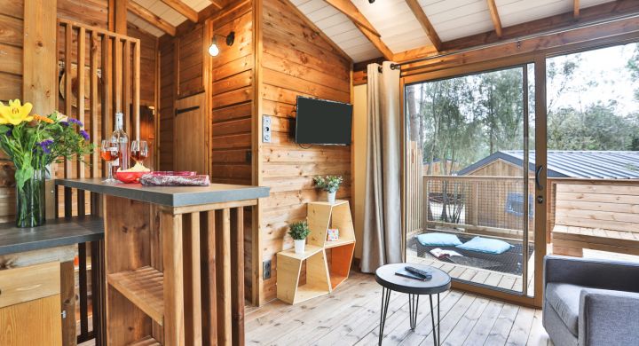 salon-cocoon-lodge-camping-petit-rocher-olela-2 Cocoon Lodge camping Le Petit Rocher en Vendée