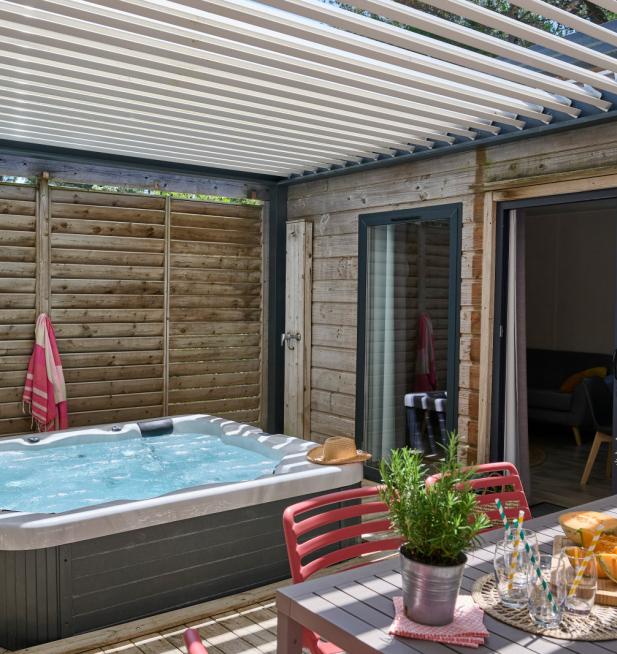 Cottage Prestige avec jacuzzi privatif camping Signol