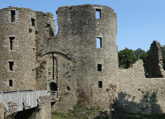 Patrimoine culturel de la Presqu'île de Guérande avec châteaux et manoirs
