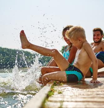 Parc des Bretonnières proche camping La Mignardière