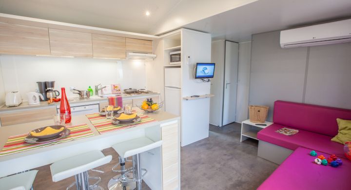 Mobil-home Premium Trio intérieur camping Signol