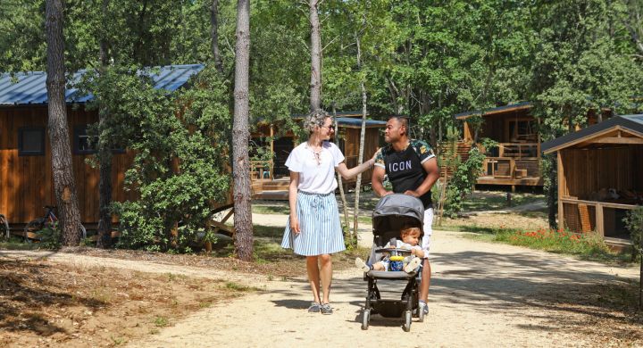 Village de lodges camping Le Petit Rocher en Vendée