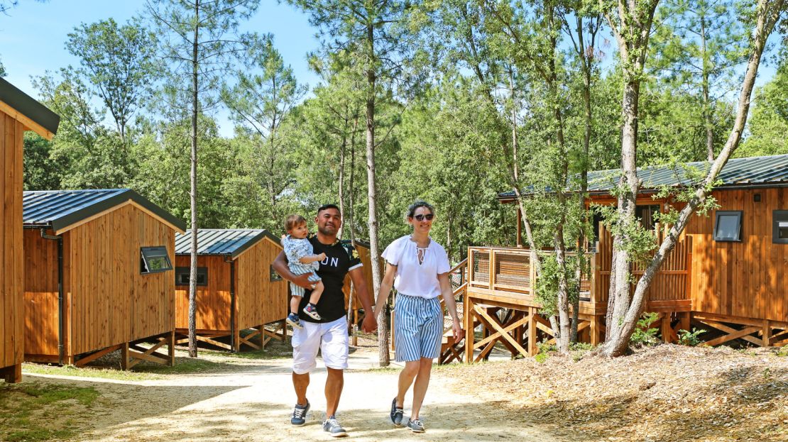 village-lodge-camping-petit-rocher-vendee-2 Village de lodges camping Le Petit Rocher en Vendée
