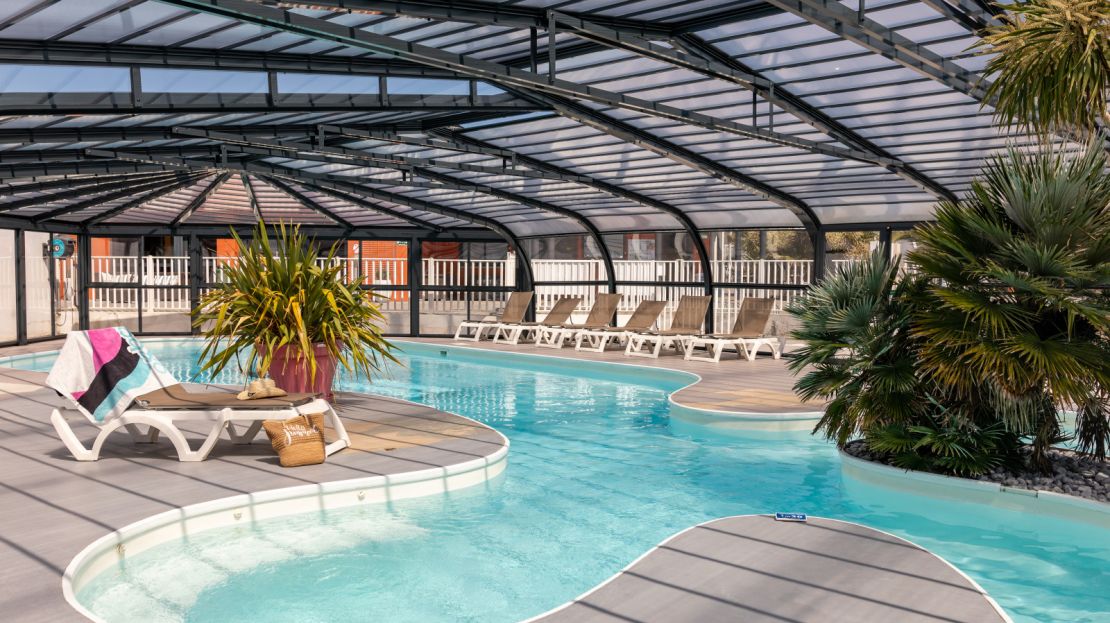 piscine-couverte-chauffee-camping-park-er-lann-presqu-ile-quiberon Piscine couverte et chauffée camping Park Er Lann Presqu'île de Quiberon