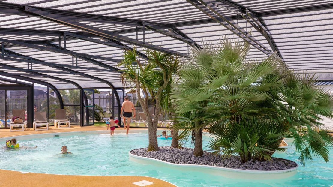 piscine-couverte-chauffee-camping-park-er-lann-quiberon Piscine couverte chauffée Camping Park er Lann