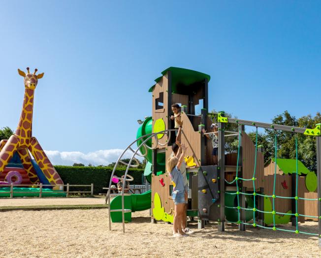 Aire jeux camping Park er Lann